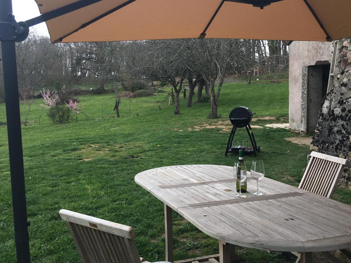 La Mirabelle Bed & Breakfast Saint-Pierre-de-Fursac Bagian luar foto